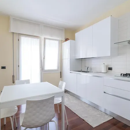 Immobiliarejvl-alghe Rosse * Τζεσόλο Λίντο